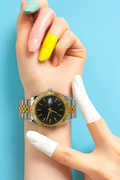 LOOQ Luxury Men's Watches with Calendar