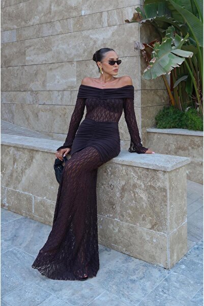 Havoş Hnědé šaty s krajkovým detailem a límečkem Madonna