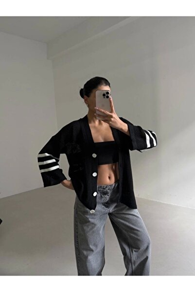 ufukmoda Large buttoned casual knit cardigan in black and white.