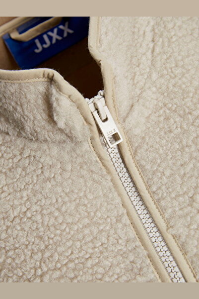 Jack & Jones Women's Stand Collar Teddy Vest - Dawn