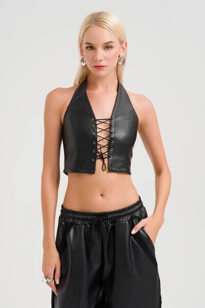 tw3 Women's Front Bird's Eye Lacing Detailed Crop Blouse