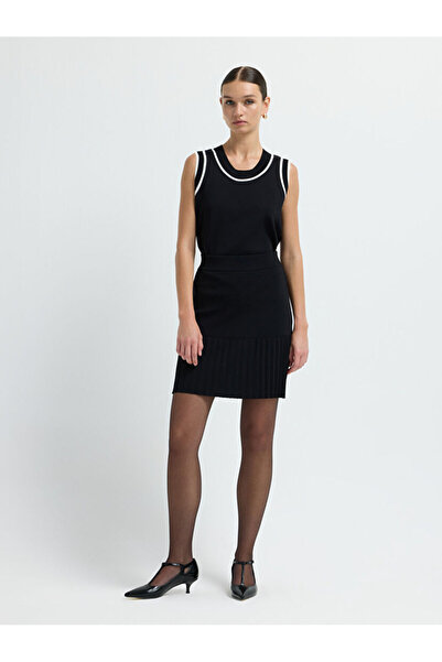 adL Pilise Detaylı Mini Triko Etek