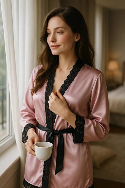 Venlisa Robă de dormit cu detaliu din satin și dantelă