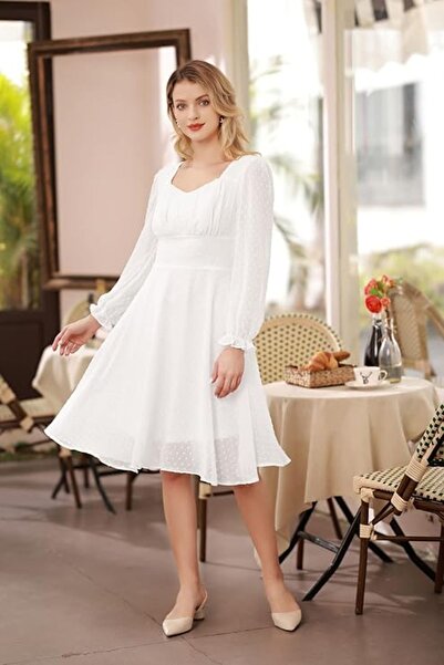 OEM Elegant dress, above the knee, long sleeves, white, lace 2XL