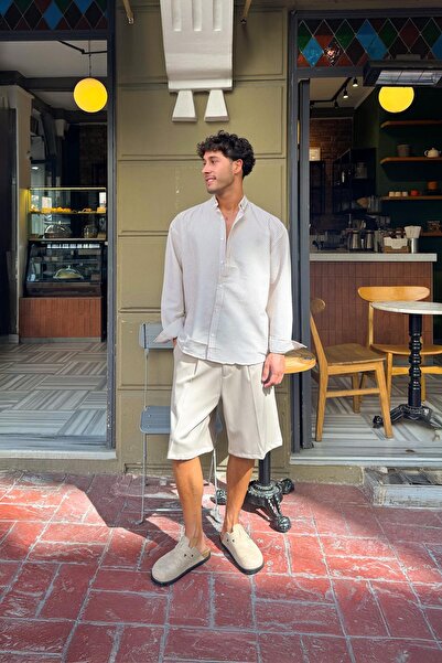 Flaw Wear Πλισέ σορτς από ύφασμα σε μπεζ χρώμα