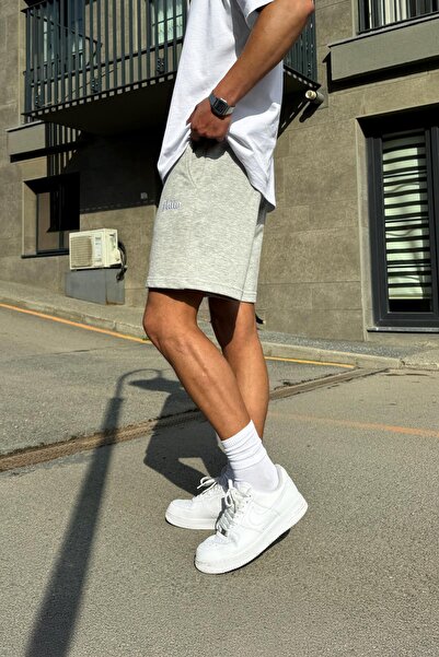 Flaw Wear Flaw Embroidered Elastic Waist Shorts