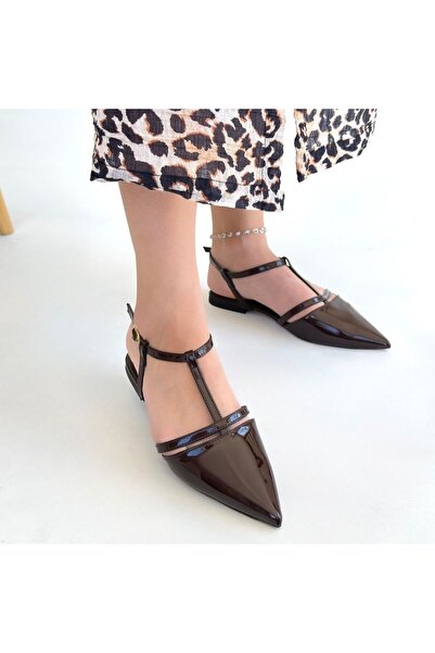 buğrahayalin Canca brown patent leather flat shoes