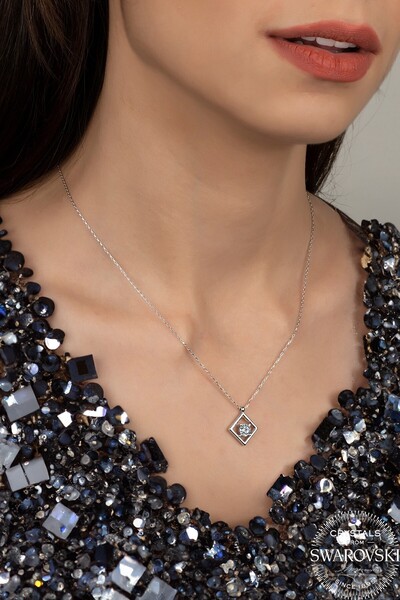 Swaroski Zirconia Stone Quadrilateral Silver Necklace |   Modern and Geometric Design