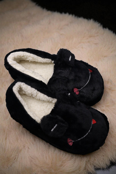 HFKY Women's Frog Model Panduf. Non-Slip Slippers with Furry Insoles.