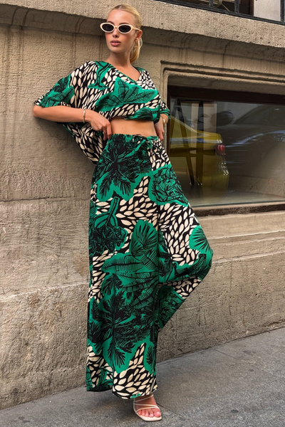 bacc Green Patterned V-Neck Half Sleeve Blouse and Elastic Waist Palazzo Pants Set Bcvl-254001