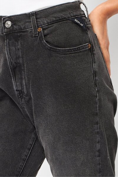 Replay Women Flared Fit Solid Non Stretchable Jeans, Wash Black