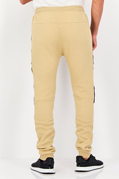 Ellesse Men Sportswear Fit Outdoor Sweatpants, Multicolor