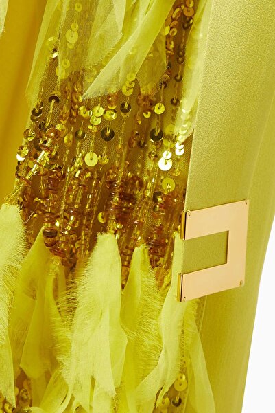 Elisabetta Franchi Şık İpek Kaftan Elbise Dantel İşlemeli Uzun Kollu ve Metal Kemerli Tasarım