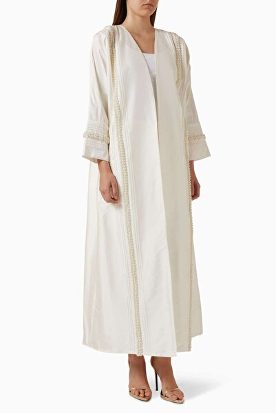 Elna Line Satin Abaya Offers Comfort and Elegance Together