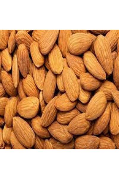 Nuts اللوز الخام