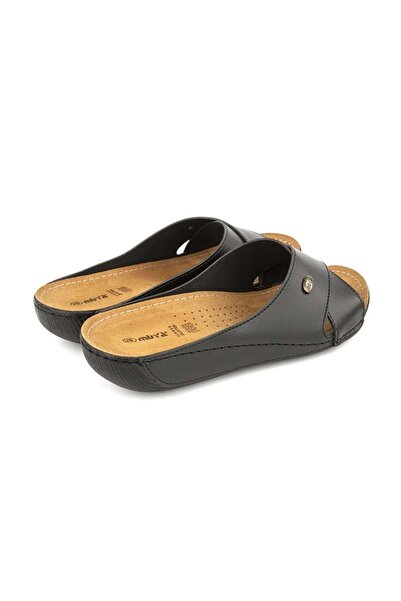 Muya Misty Anatomical і легка підошва жіночі кросівки