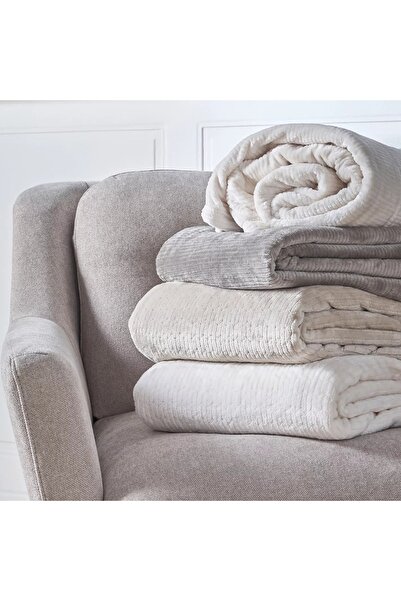 Home Centre Lucia Jacquard Flannel Throw - 150x200 cm