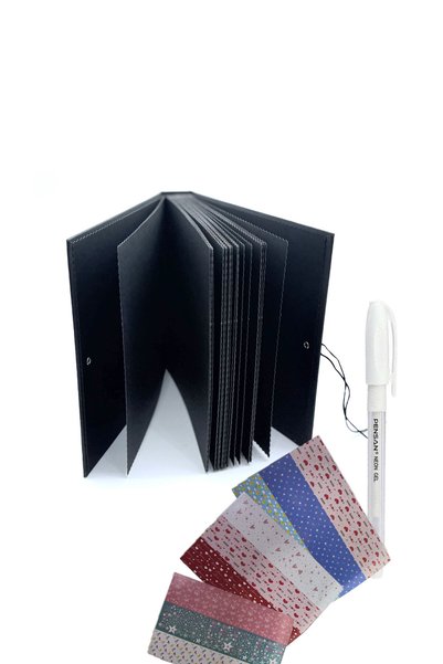 Mineola 25 Sheets of Memory Notebook + Frame + Gel Pen + 3 Sets of Stickers as a Gift