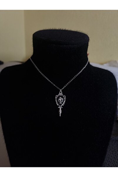glactuca craft Black Skull in the Mirror Gothic Chain Necklace Y2K
