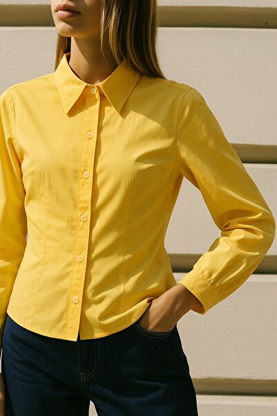 HAKKE Body Fitting Basic Crop Shirt