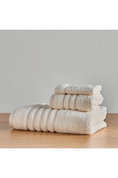 Home Centre Expressence 4-Piece 560 GSM Cotton Fingertip Towel Set - 33x33 cm