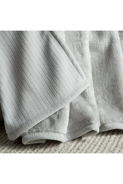 Home Centre Kairi Chenille Queen Blanket - 200x240 cm