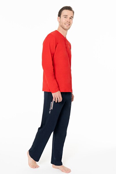 U.S. Polo Assn. U.s Polo Assn. 18959B Erkek Büyük Beden Uzun Kollu Yakası Üç Düğmeli Pijama Takımı-Kırmızı