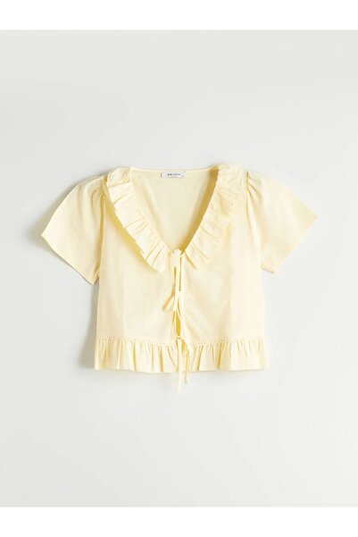 LC Waikiki Ruffled V-Neck Blouse
