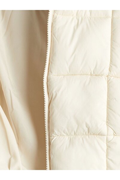 LC Waikiki LCW Kids Kapüşonlu Kız Çocuk Şişme Mont