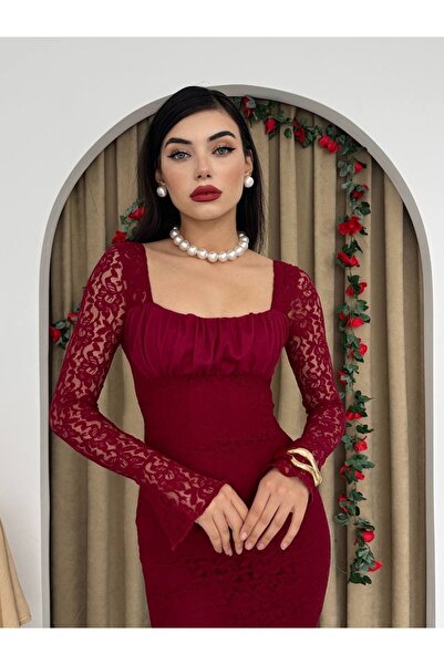 Berf Güpür ve Kolları Tül Tasarımlı Büzgülü Kare Yaka Bordo Midi Dantel Elbise