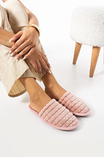 MODA BULVARI شباشب منزلية نسائية بنمط هرمي، شباشب ناعمة من القطيفة، هدية للضيوف