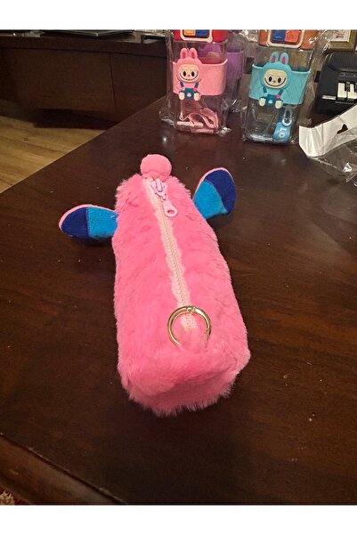 Miniso Stitch detaylı peluş kalem kutusu