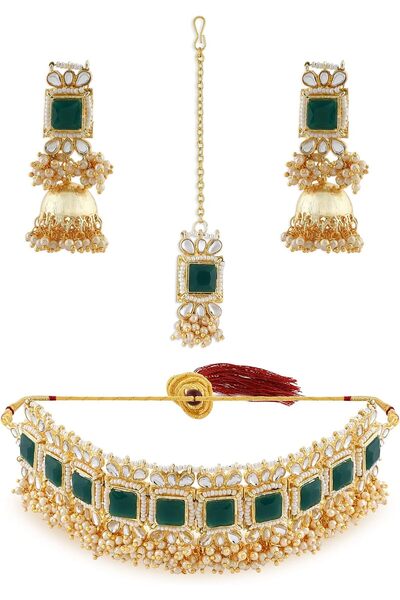 erorex Green Stones & Clustered Pearls Kundan Choker Necklace Earring & Maangtikka Set For Women ZPFK11239