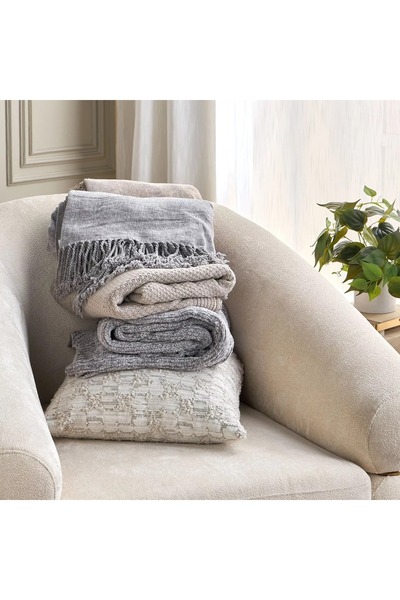 Generic Fallon Chenille Throw - 130x170 cm