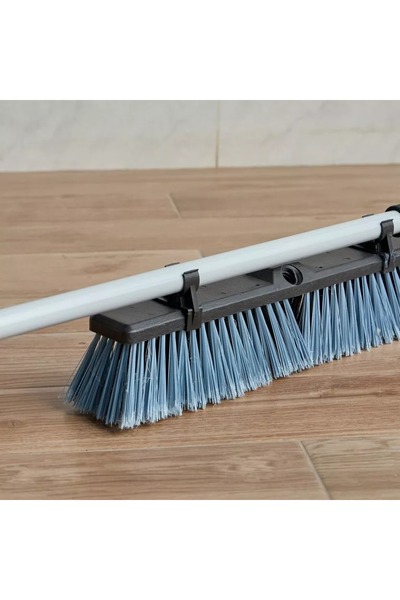 Generic Agila Heavy Duty Outdoor Brush