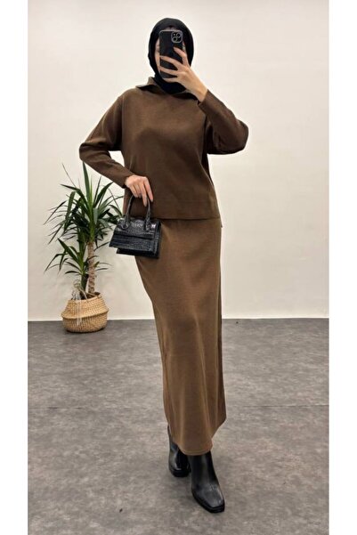 Suede Style 42002 - Set de tricotaje confortabile și elegante, fustă, pulover...