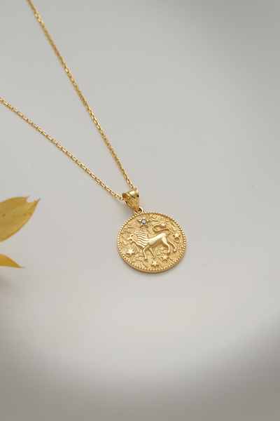 VeraDesignGold Altın Aslan Burcu Kolye – Güç ve Zarafeti Yansıtan Burç Takısı...