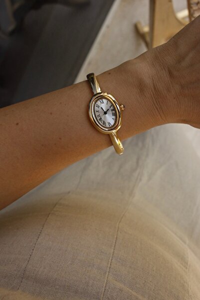 KOMBİNOLOJİ Velora Gold Bileklik Tasarımlı Kadın Kol Saati