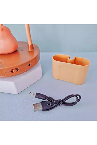 HEDİYE FİKRİ Capybara LED Masa Lambası – USB Şarjlı, Kalemlik, Telefon ve Kalemtıraşlı