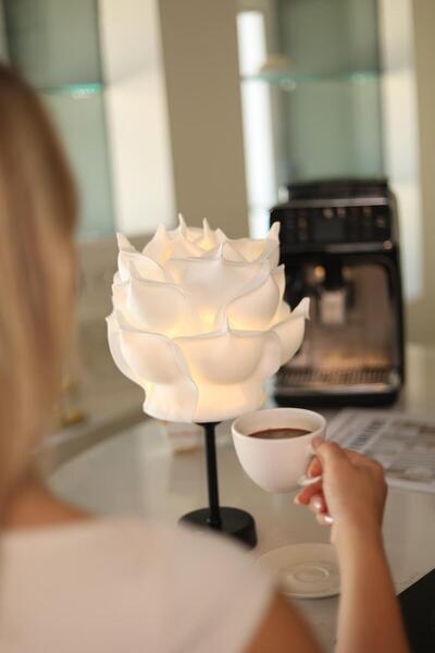 Maison Avf Beyaz Eva Gül Tasarım Şarjlı Masa Lambası - Alt Uzun Siyah