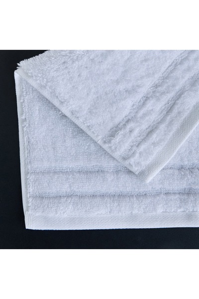 Generic Egyptian 4-Piece 600 GSM Cotton Fingertip Towel Set - 30x30 cm