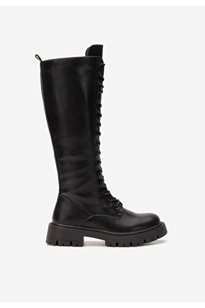 B T Shoes Černé šněrovací kozačky Hetie