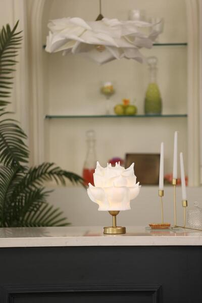 Maison Avf Beyaz Eva Gül Tasarım Şarjlı Masa Lambası- Alt Eskitme Gold