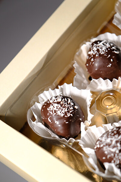 İpek Candybox ÇİKOLATA KAPLI KESTANE EZMESİ