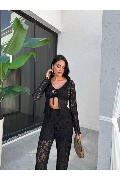 ESRAHELVACI Lace Set with Ruffle Collar and Tie