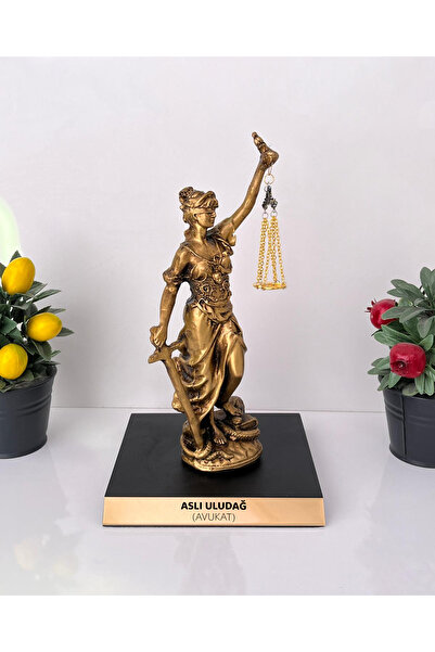 Teknookul Kişiye Özel Adalet Heykeli | Themis Figürlü Avukat Masa Üstü Biblo – Hukuk Temalı Ofis Hediye