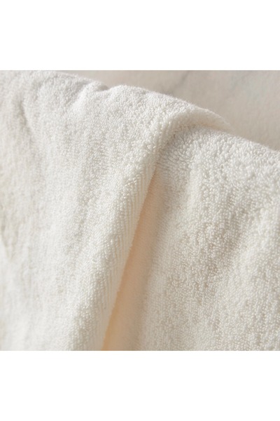 Generic Accent Bath Towel - 50x100 cm