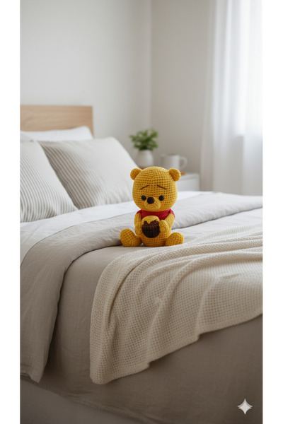 CraftyCorner Sevimli Ayıcık Amigurumi: El Yapımı Bal Kovası Keyfi