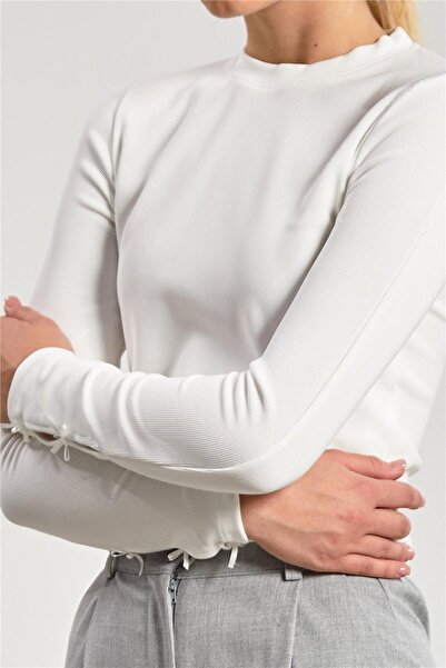 BARRELS AND OIL Women's Sleeveless Body with Ribbons - White