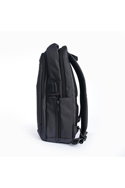 Peritdot Smart fabric backpack with two power ports and a headphone jack